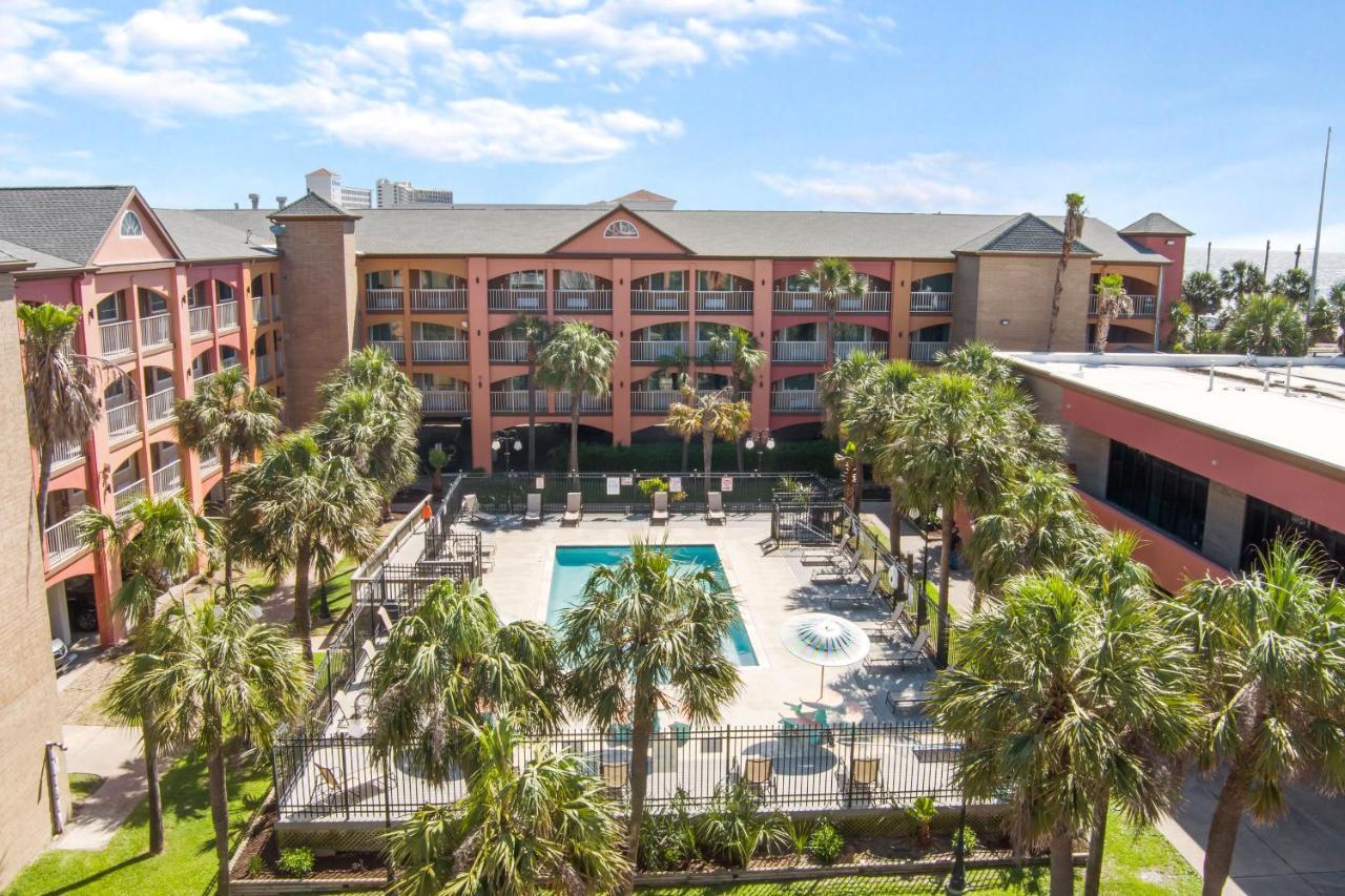 Beachfront Palms Hotel Galveston Bagian luar foto